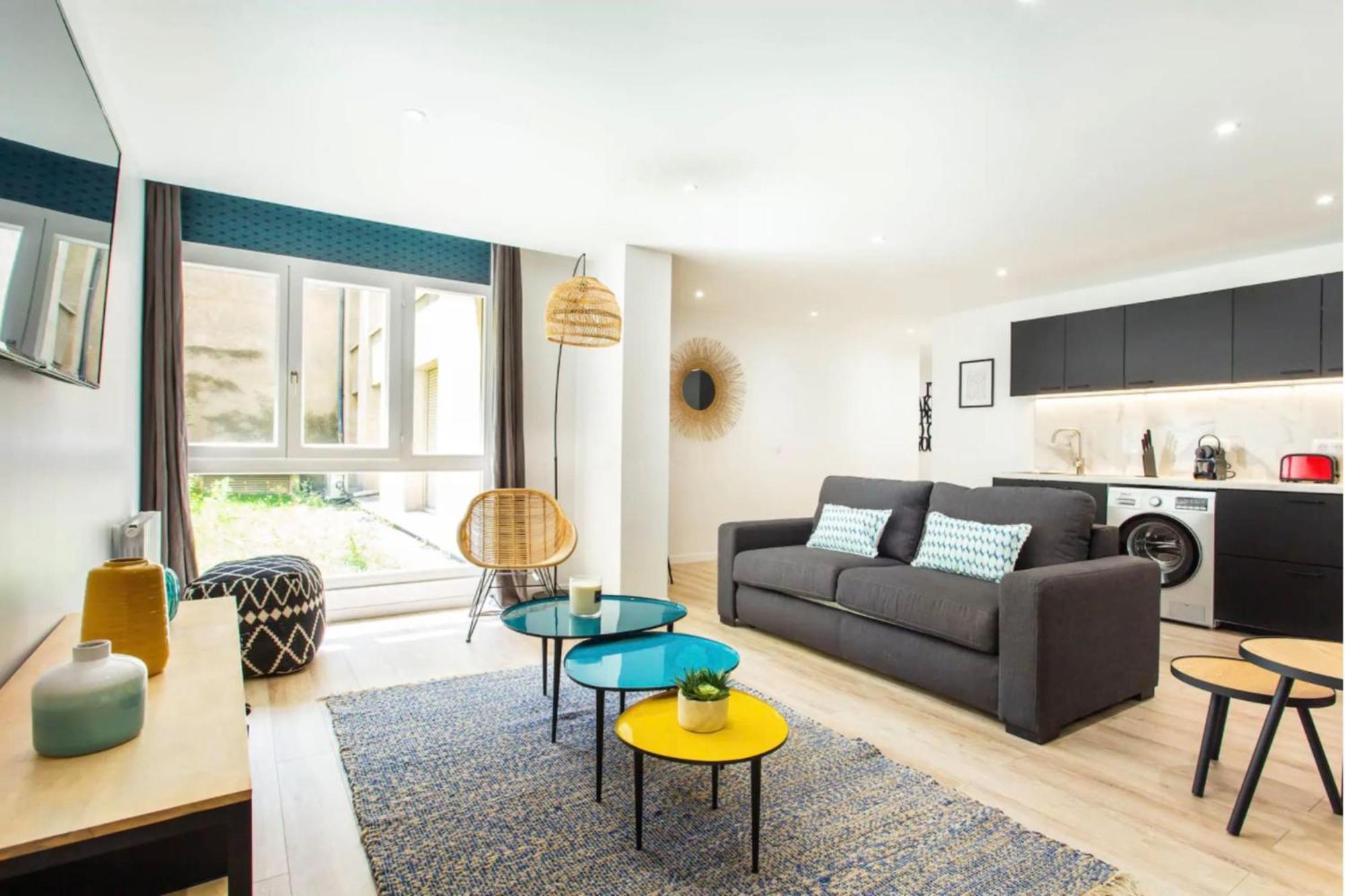 Residence Villette - Buttes Chaumont Botzaris Paris Exteriör bild